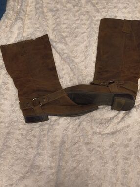 Women’s Brown Suede Mid-Calf Heeled Boots